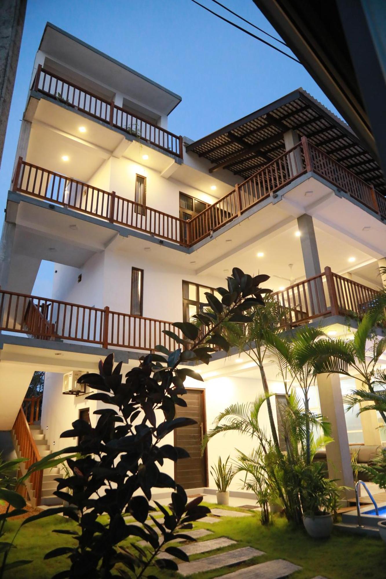 Gold Bubble Hotel Ahangama Exterior photo
